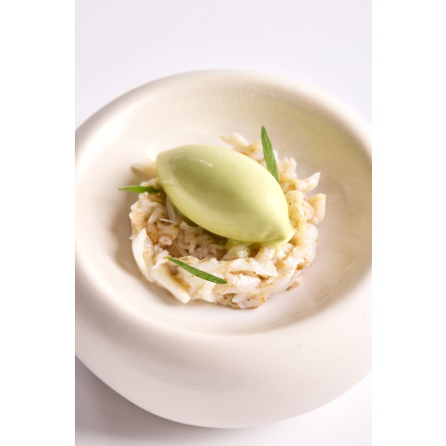 Flower crab seasoned with sobacha geranium and tarragon ice cream