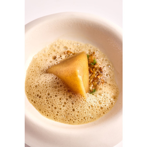 Les Berlingots © ASP pasta filled with 24 months aged Comté champignons de Paris consommé infused with coffee and sobacha