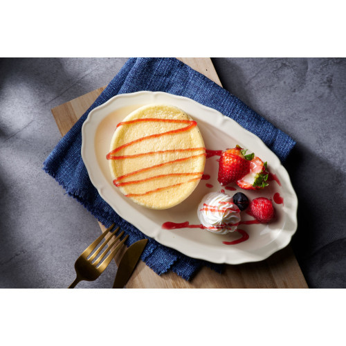 Japanese soufflé pancake with mixed berries