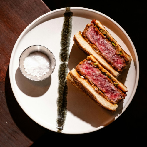 Wagyu Beef Sandwich (Available daily from 7:30 PM, limited to 50 pieces per day)