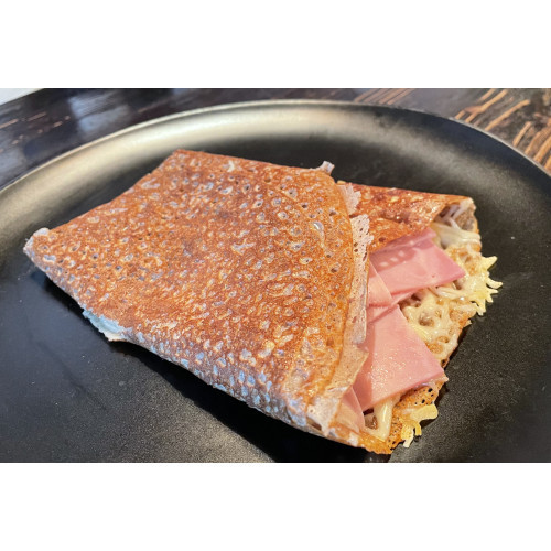 法式鹹味可麗餅配上法國芝士和法國火腿